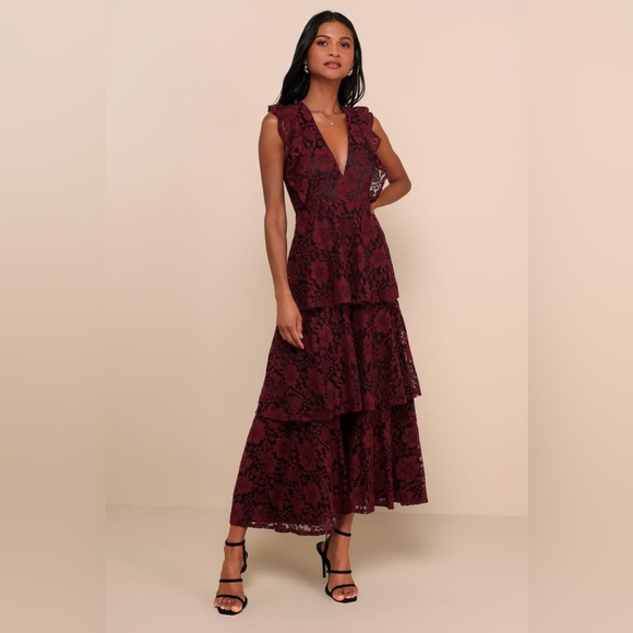 Lulus Dresses & Skirts - NWT Lulu’s Molinetto Lace Tiered Maxi Dress